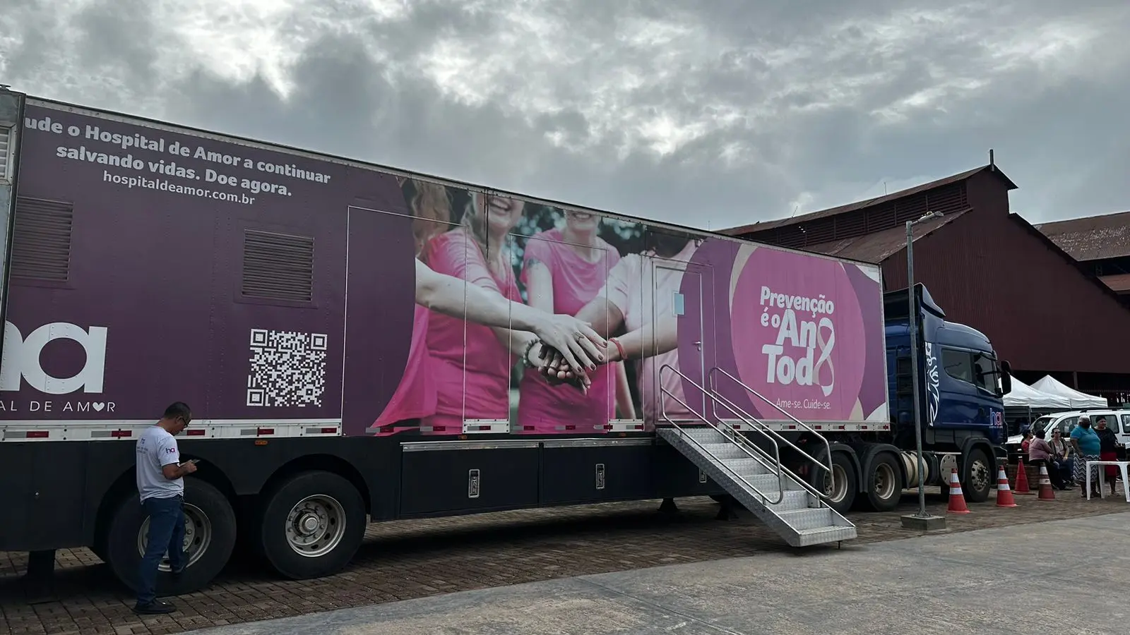 Prefeitura amplia acesso à mamografia com Carreta do Hospital do Amor em Porto Velho