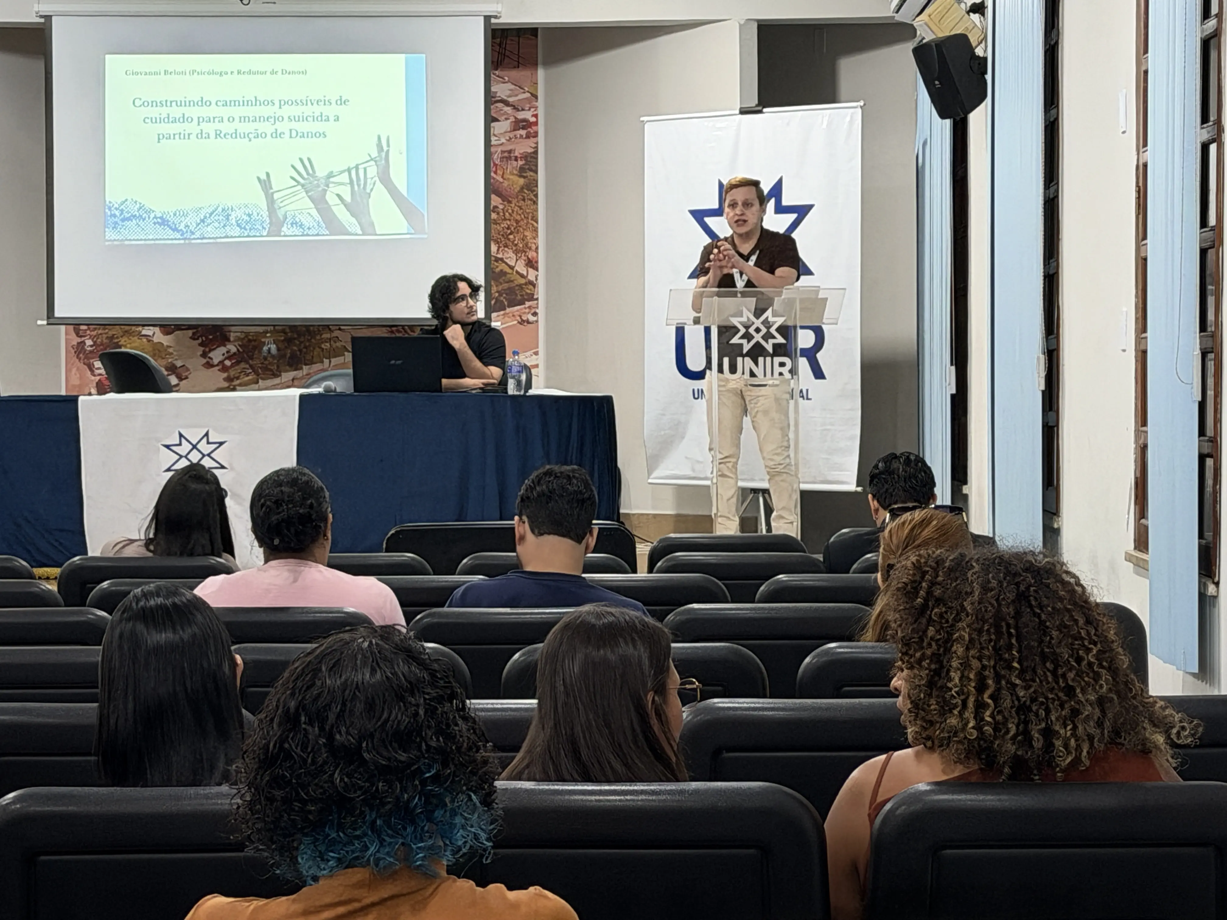 Prevenção e acolhimento são essenciais em situações de crise 