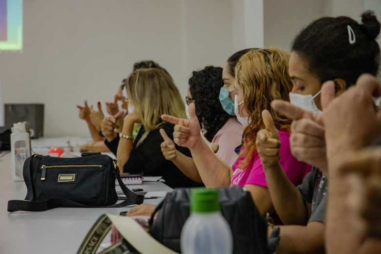 Servidores da Saúde podem participar do Coral de Libras