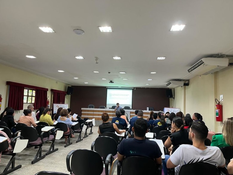 Prefeitura inicia projeto que capacita profissionais de saúde para atendimento à população LGBTQIAPN+
