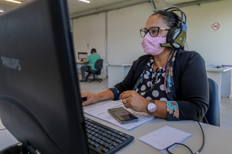 Paciente passou a conversar com o servidor para marcar o dia e horário da sua consulta