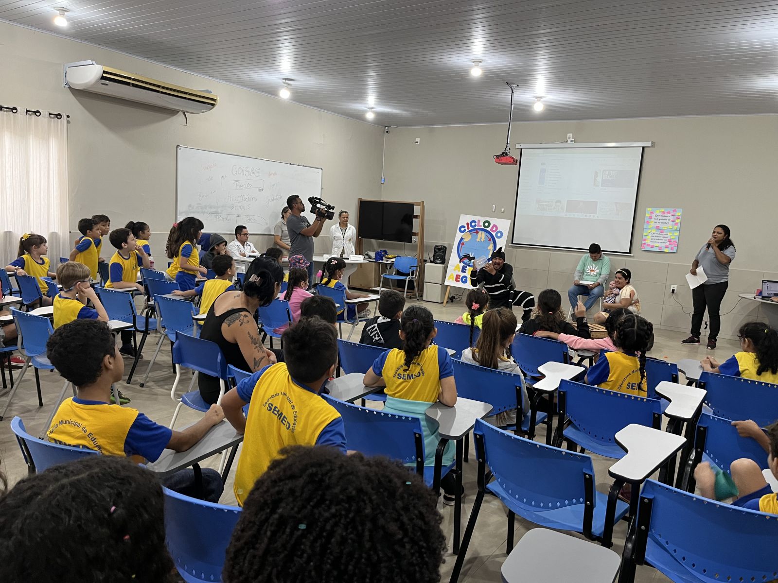 Cerca de 150 alunos da Escola Municipal Belezas do Buriti participaram da ação