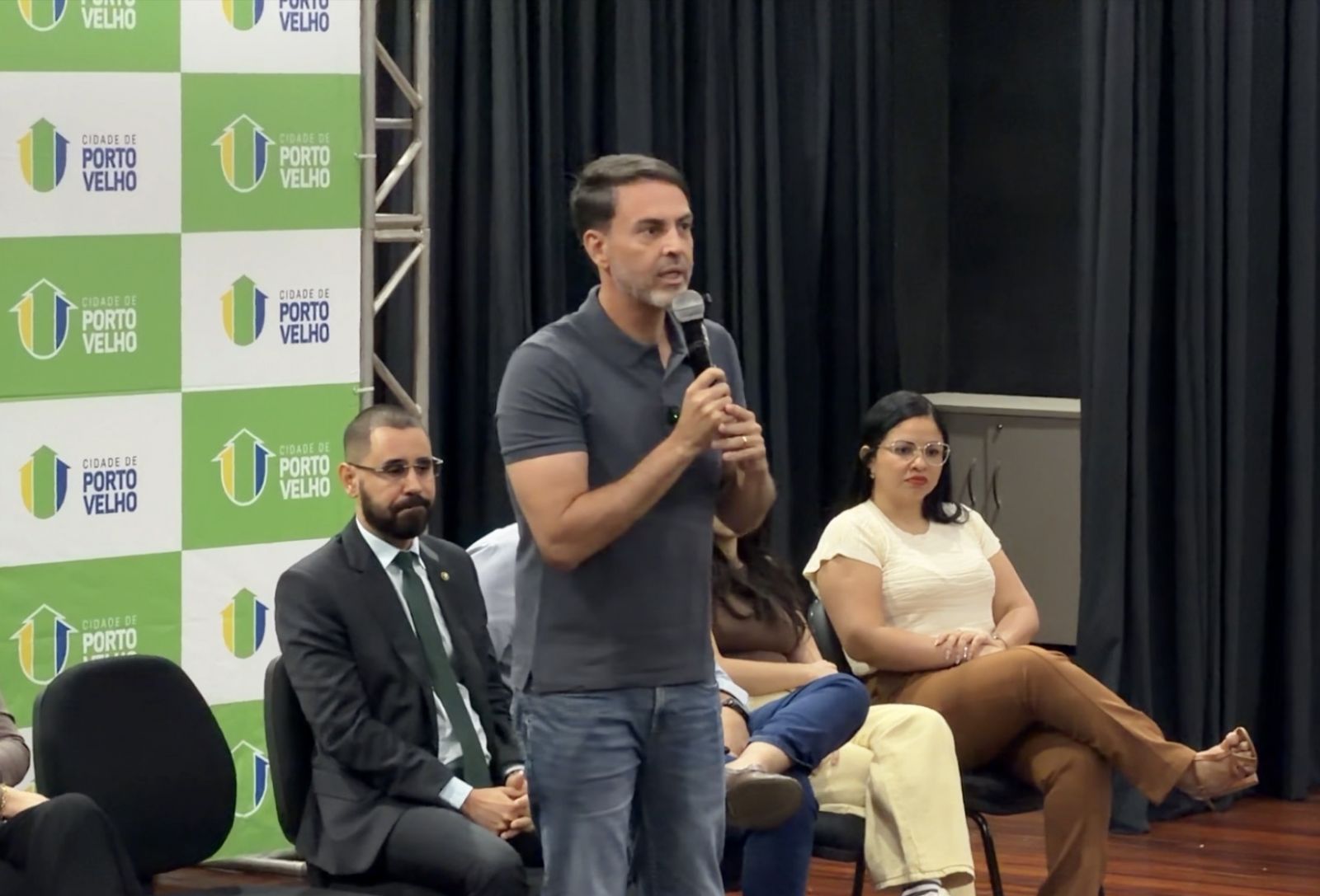Para Léo Moraes, o investimento na juventude é o principal patrimônio da gestão