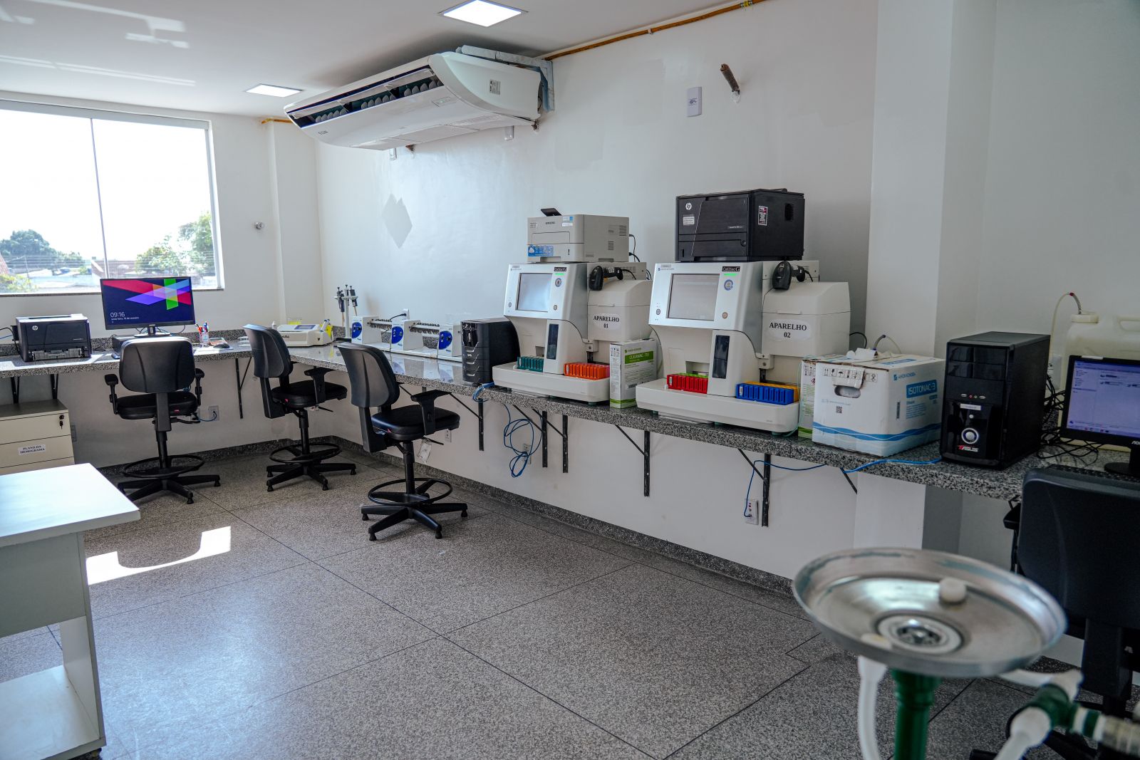Laboratório Municipal realiza uma média de 80 mil exames mensais