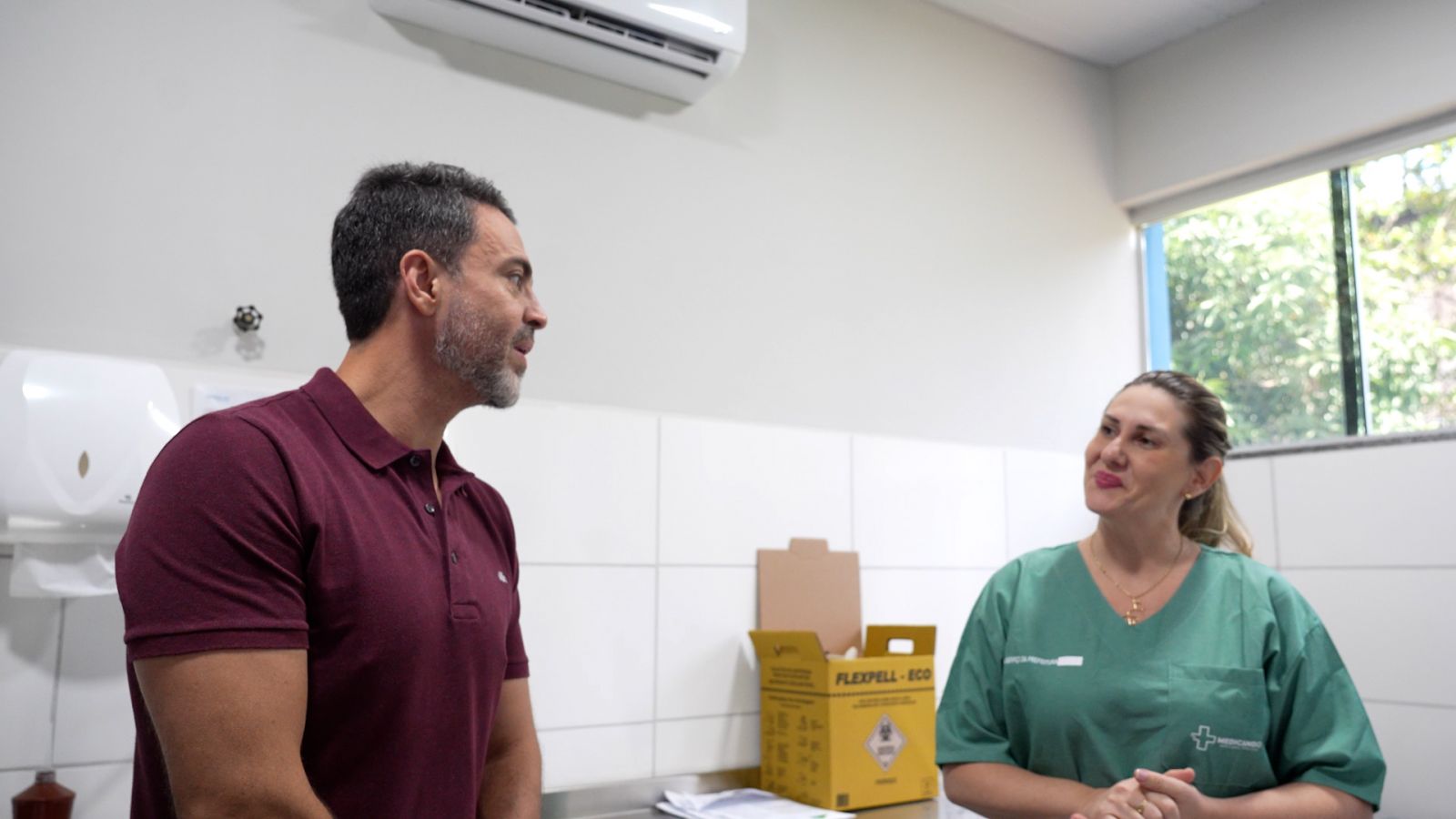 Léo Moraes destacou que o método amplia o acesso ao planejamento familiar e é ofertado gratuitamente no município