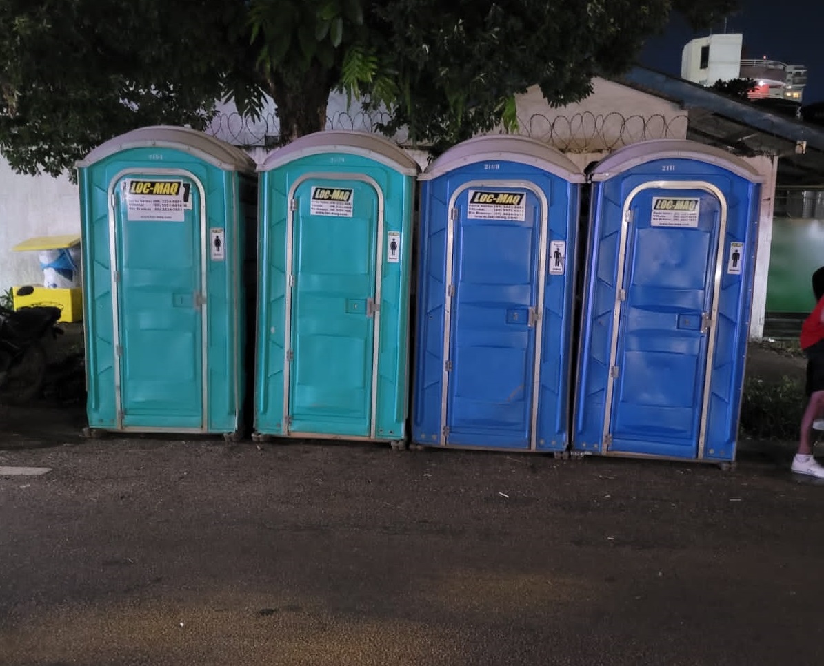 Quantidade de banheiros químicos disponíveis também é fiscalizado pela Vigilância