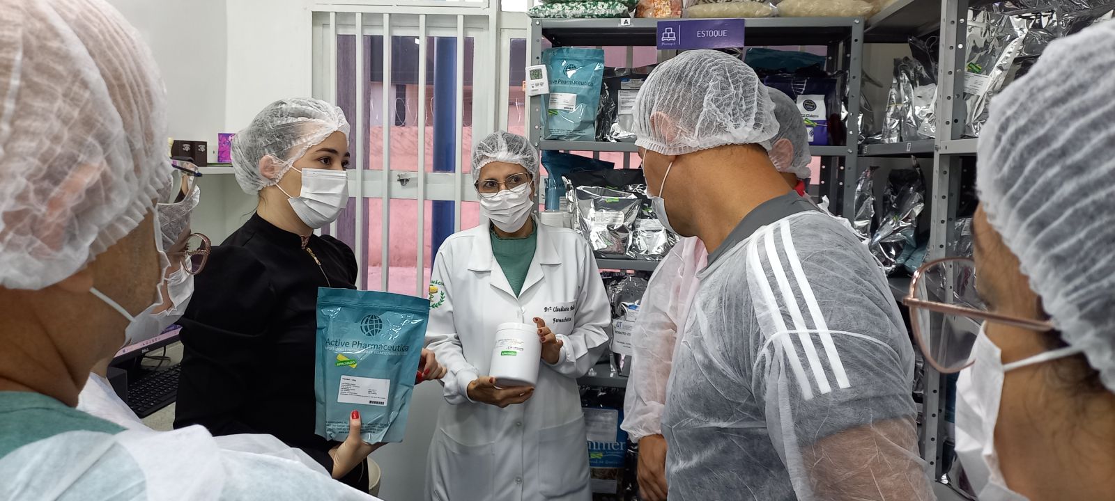 Aproximadamente 20 profissionais participaram da capacitação