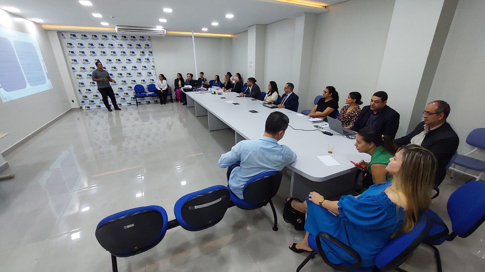No encontro, foram apresentadas as etapas do trabalho da Divisa da Semusa