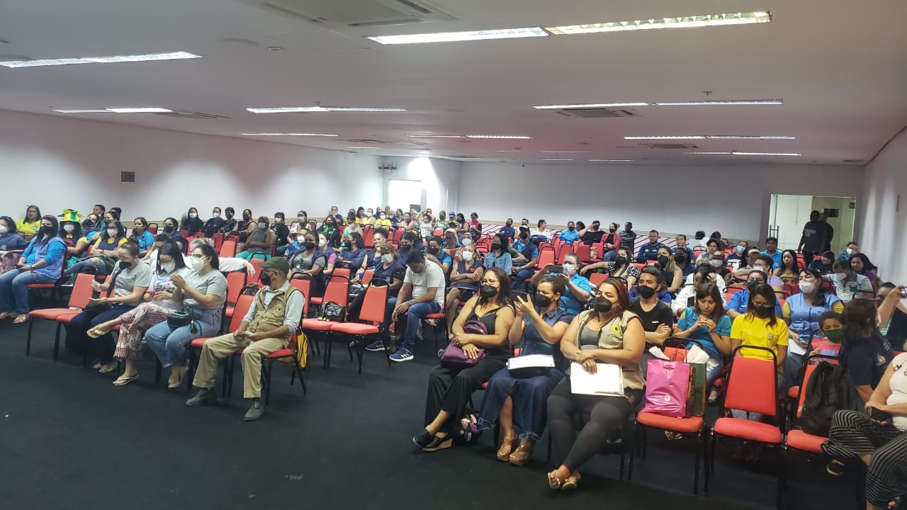 Ao todo, 110 profissionais participaram da capacitação