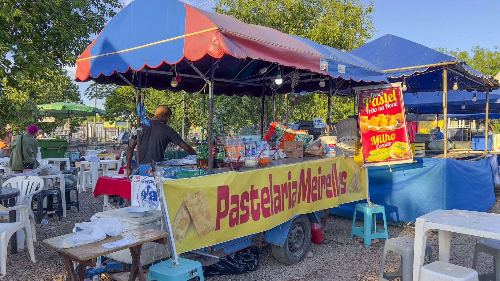 Vigilância orienta que os vendedores ambulantes e participantes dos festejos priorizem a segurança alimentar 