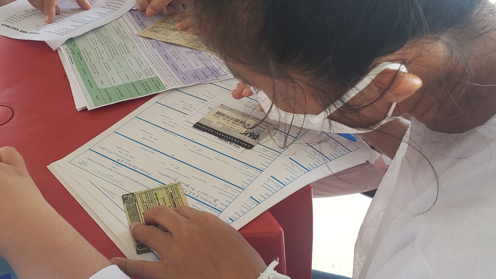 Para realizar o exame basta apresentar um documento pessoal com foto e o cartão do SUS